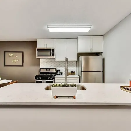 Apartamento Hello Gorgeous Flat Near Downtown! Dallas Exterior foto