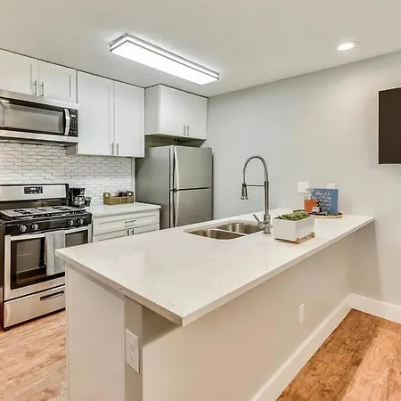 Apartamento Hello Gorgeous Flat Near Downtown! Dallas Exterior foto